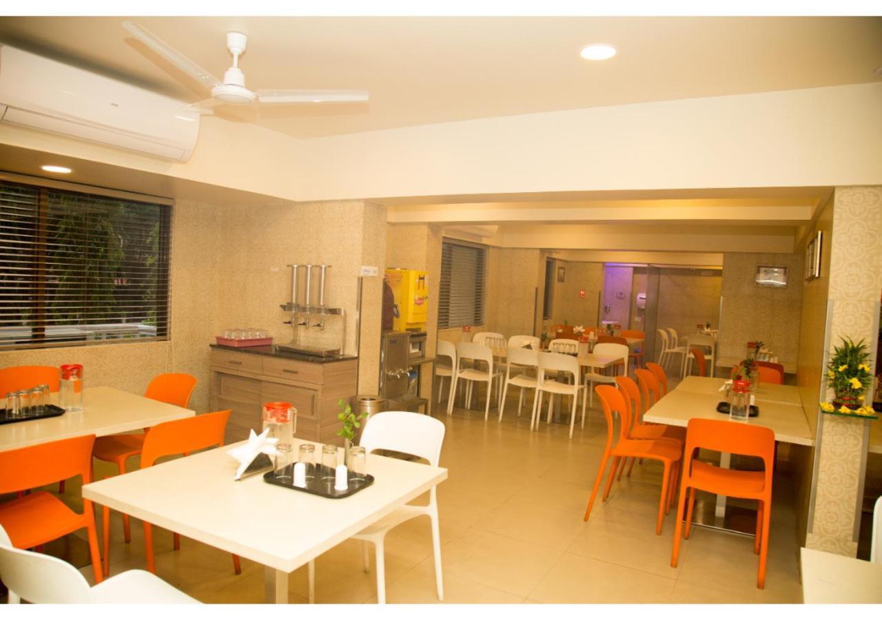 Ashok Deluxe Apartments, Marol Andheri East Mumbai Exterior photo