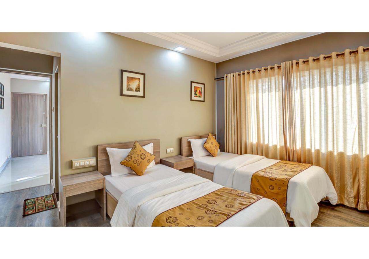 Ashok Deluxe Apartments, Marol Andheri East Mumbai Exterior photo